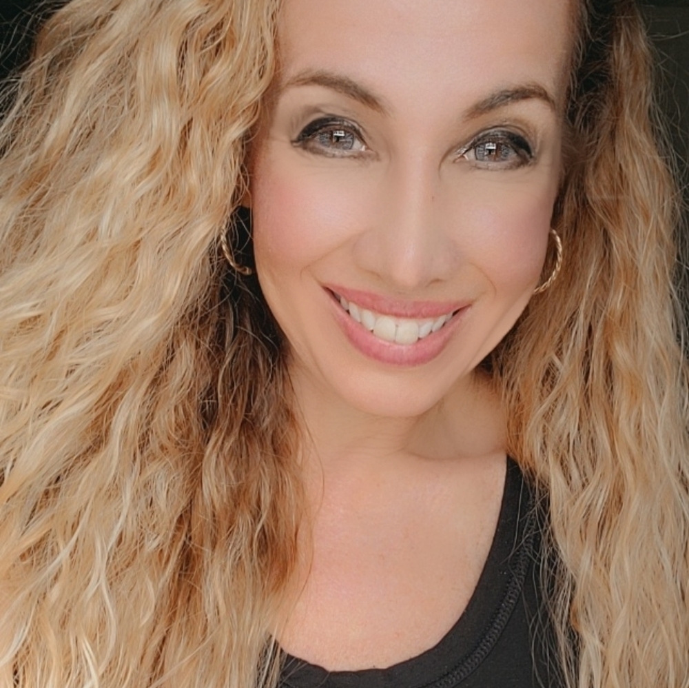 Meet your Posher, Gina